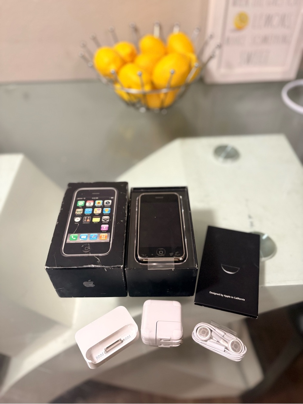 Apple iPhone 2G 8GB (1st generation) vintage + original box and accessories📱🍎
